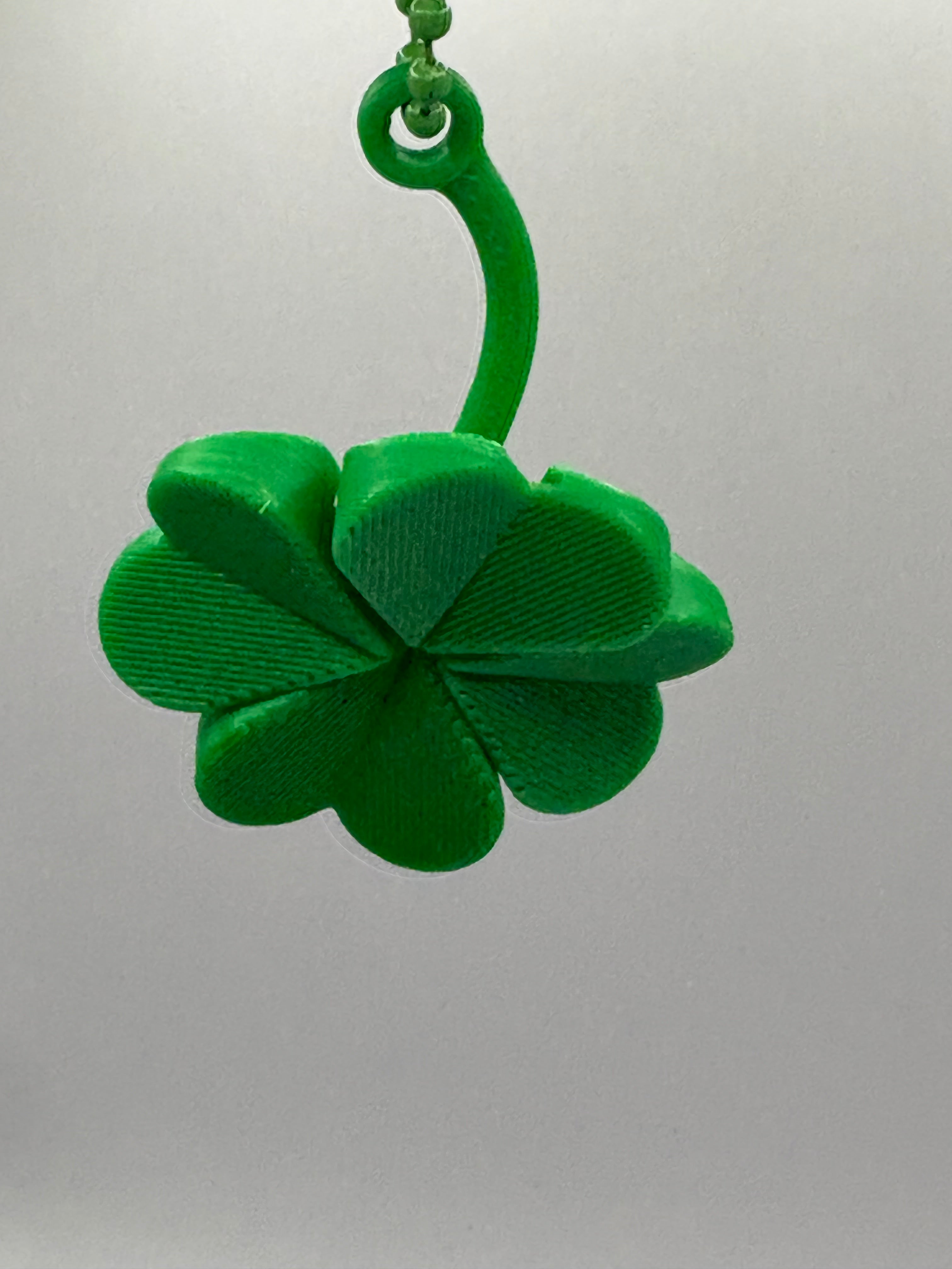 Lucky Four Leaf Keychain 🍀